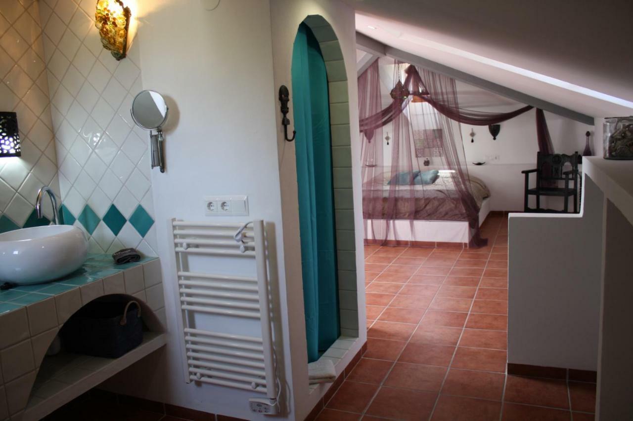 Boutique Bed & Breakfast Casa Utopia Alcaucín Zewnętrze zdjęcie