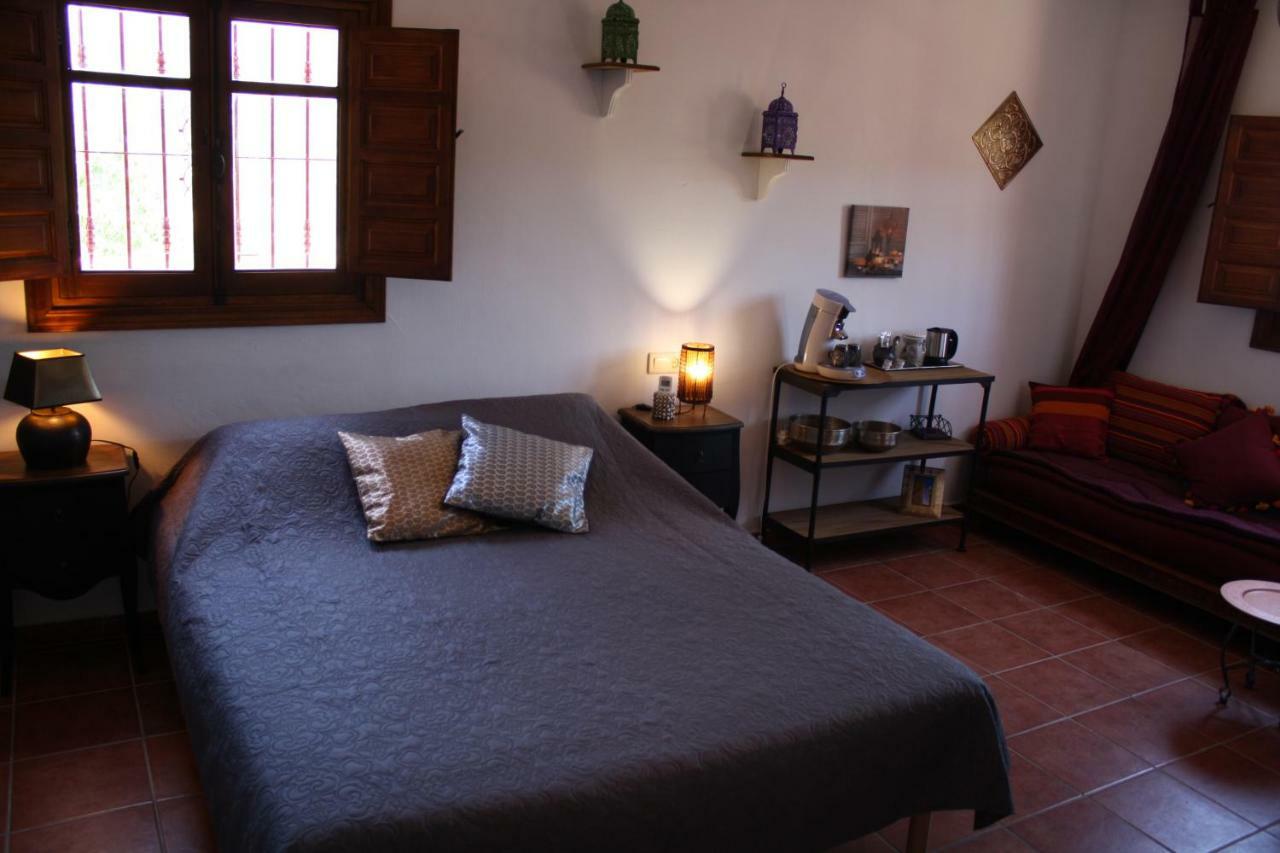 Boutique Bed & Breakfast Casa Utopia Alcaucín Zewnętrze zdjęcie